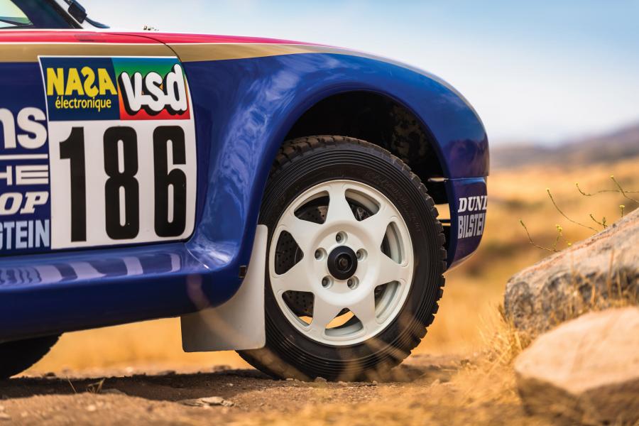 Колеса Porsche 959 Paris-Dakar 1986 года  (фото 15 из 38)